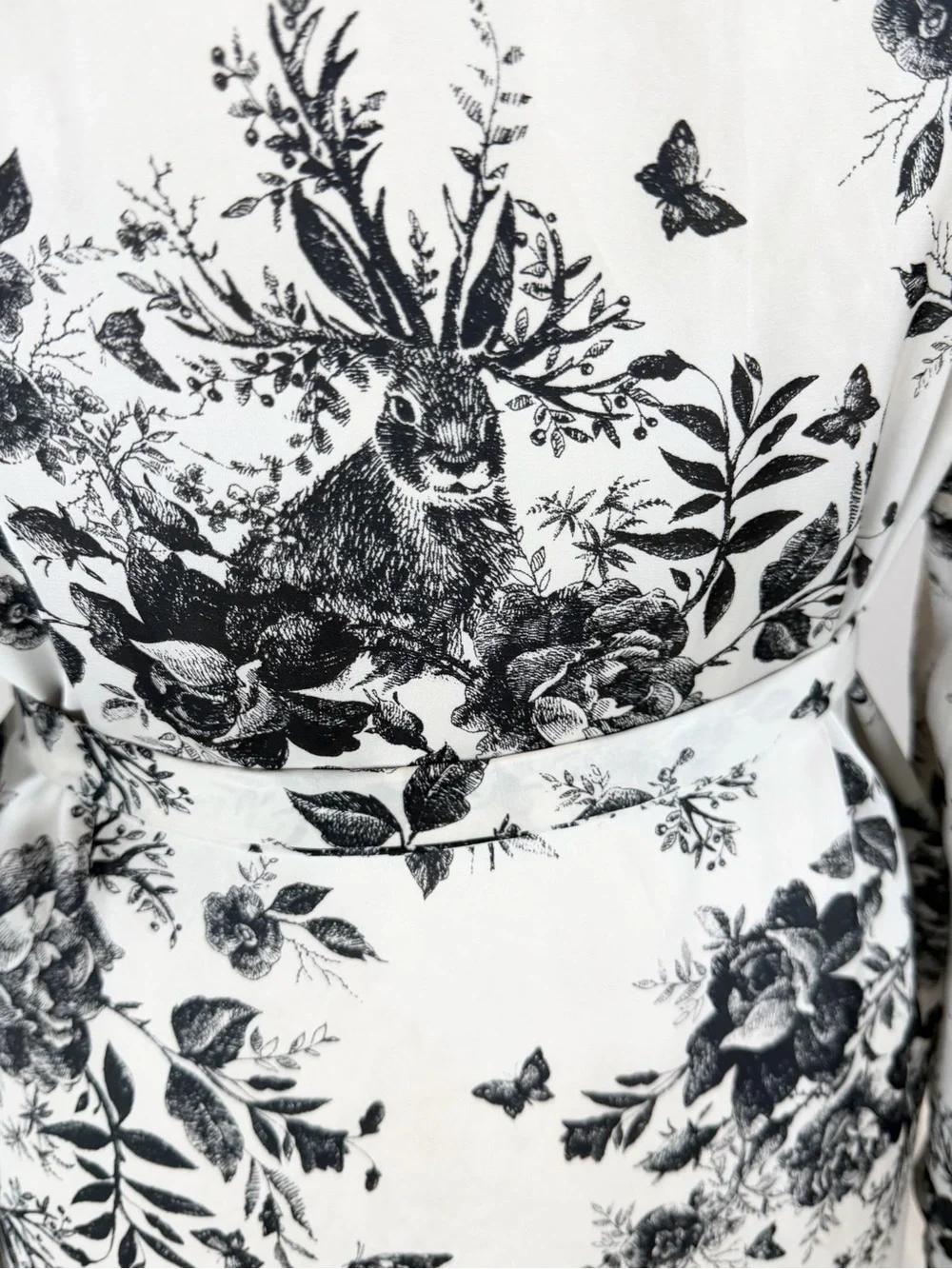 Victorias Secret Hidden Bunny Toile satin robe rabbit butterfly floral black xs